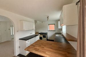 Photo 21- click for photo gallery